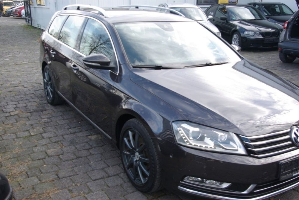 Volkswagen Passat Variant 1.8 TSI Highline BiXenon LED Alcantara Piele
