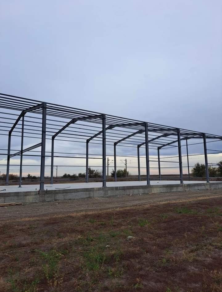 Vand Hală metalică 18x50x4,5