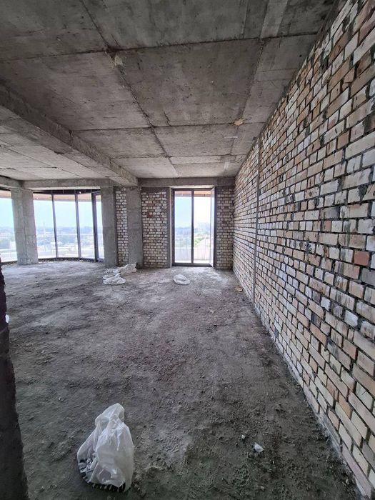 Уста Ширин Модерн квартира коробка 3/7/12, новостройка