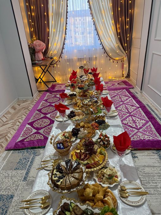 Продам шторы комплект длина 3-3,5м высота 2,72м