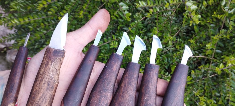 Нож, длета и остриета за дърворезба