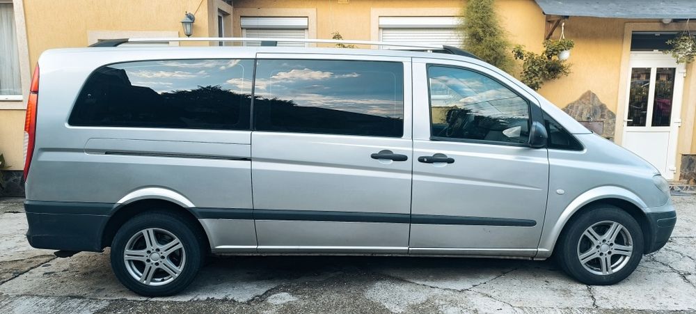 Vând Mercedes-Benz Vito 111 CDI, 8+1, extra lung