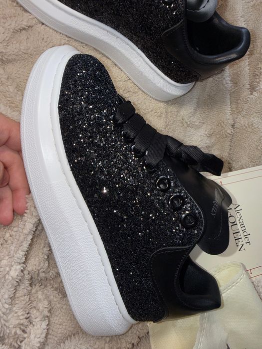 Adidași Alexander McQueen