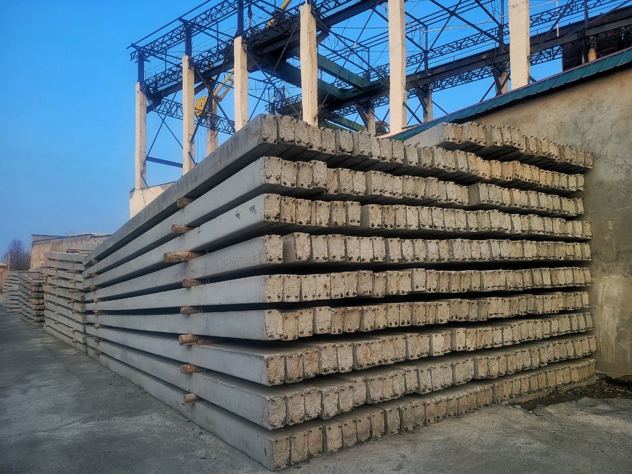 CB-95, CB-105, CB-110. Beton stolbalar. Oporalar. Железабетонные опор