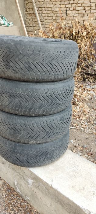 Продам шина Ёлка все сезоны с размером 225/55/17 R