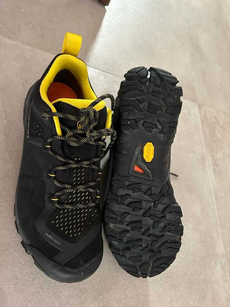 incaltaminte de trekking MAMMUT SAPUEN LOW GTX