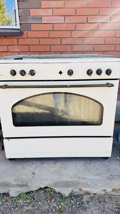 Продам газовою плиту