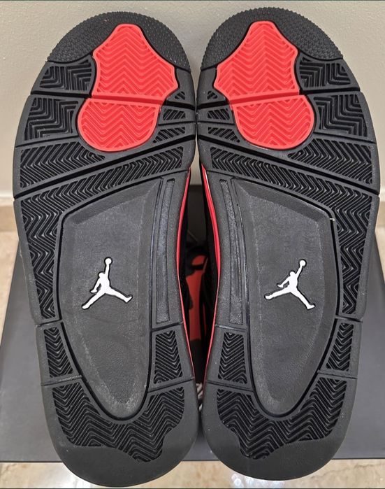 Jordan 4 Retro Red Thunder