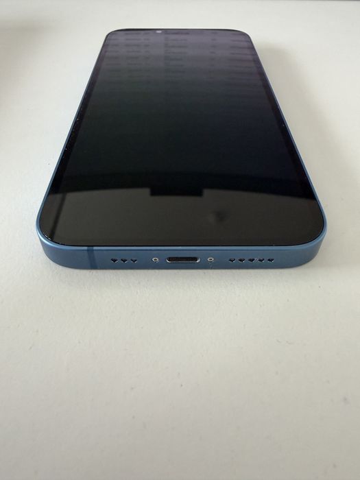 Предлагам iPhone 13