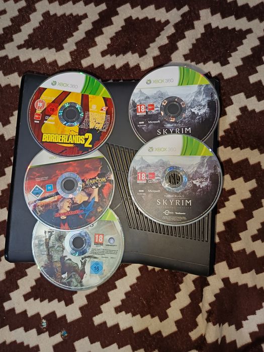 Vând acest Xbox 360