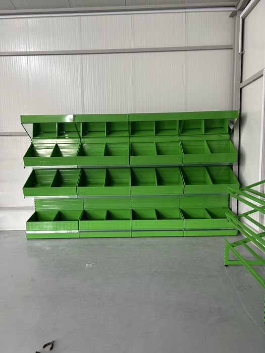 Rafturi pentru magazin!