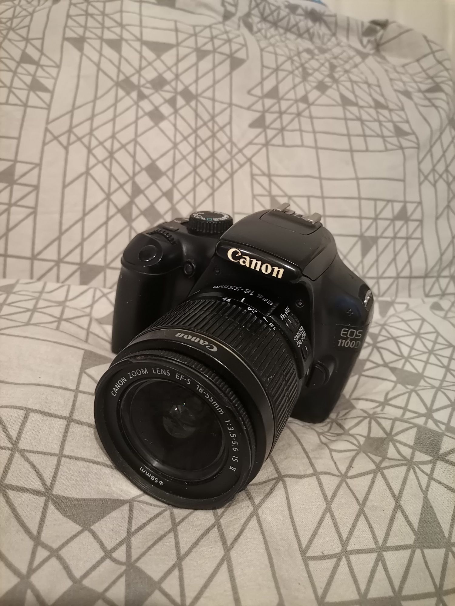 Canon eos 1100d + чантичка