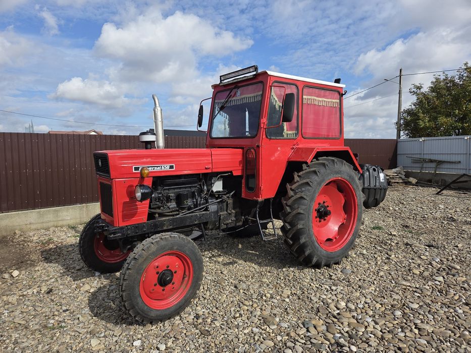 Vând Tractor U650