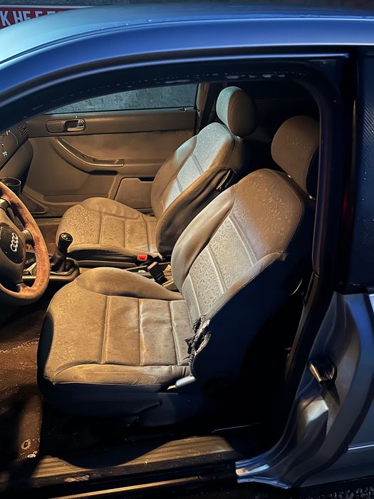 Продавам ауди а3 8л