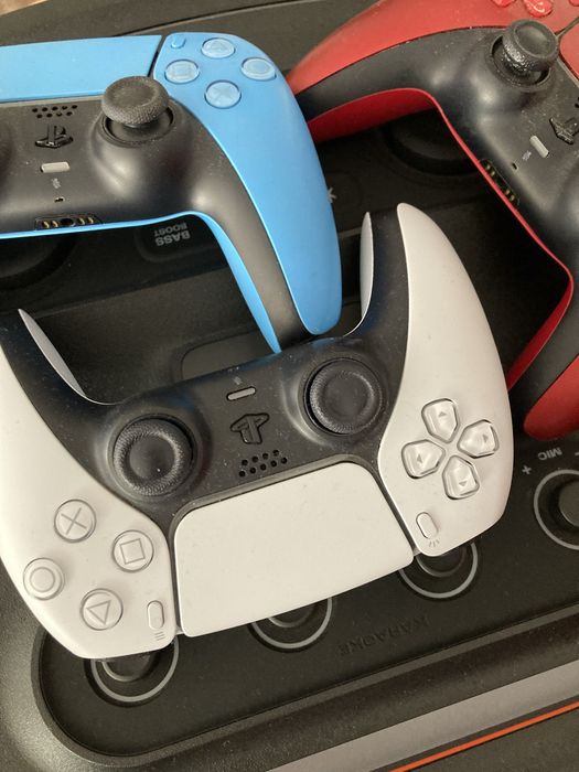 controller ps5 250lei in stare bună fără probleme