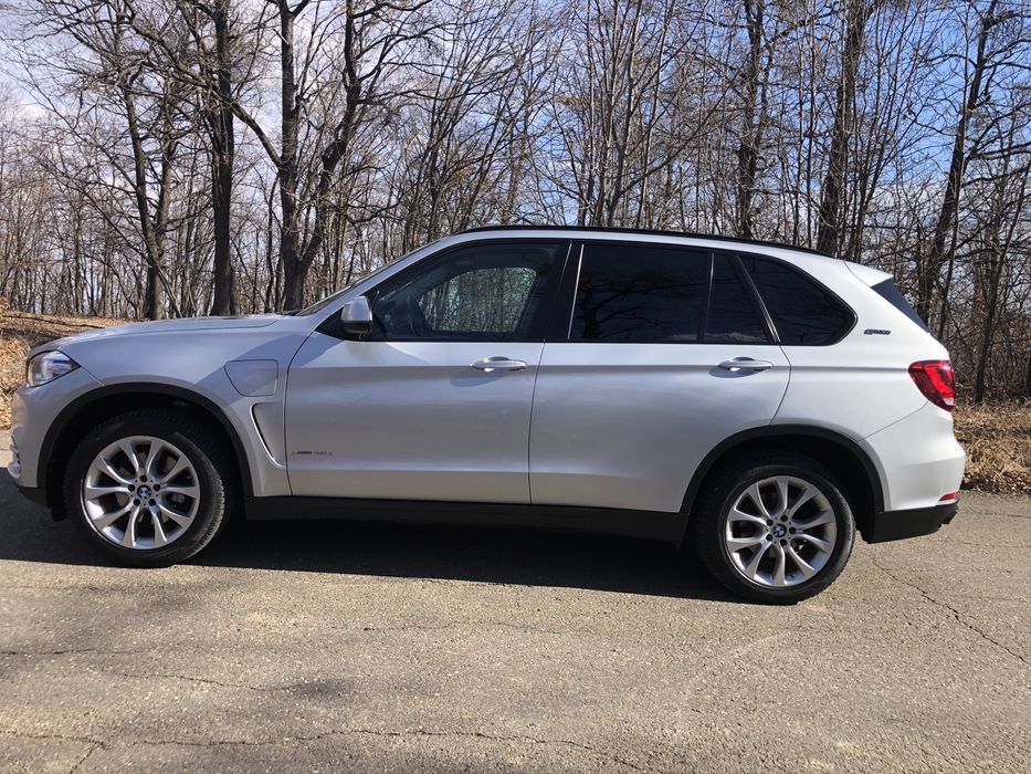 VAND/SCHIMB/BMW X5 # xDrive#Piele#315 CP#Clima 4 zone#145000 km
