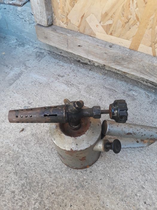 Lampa antica 100 lei