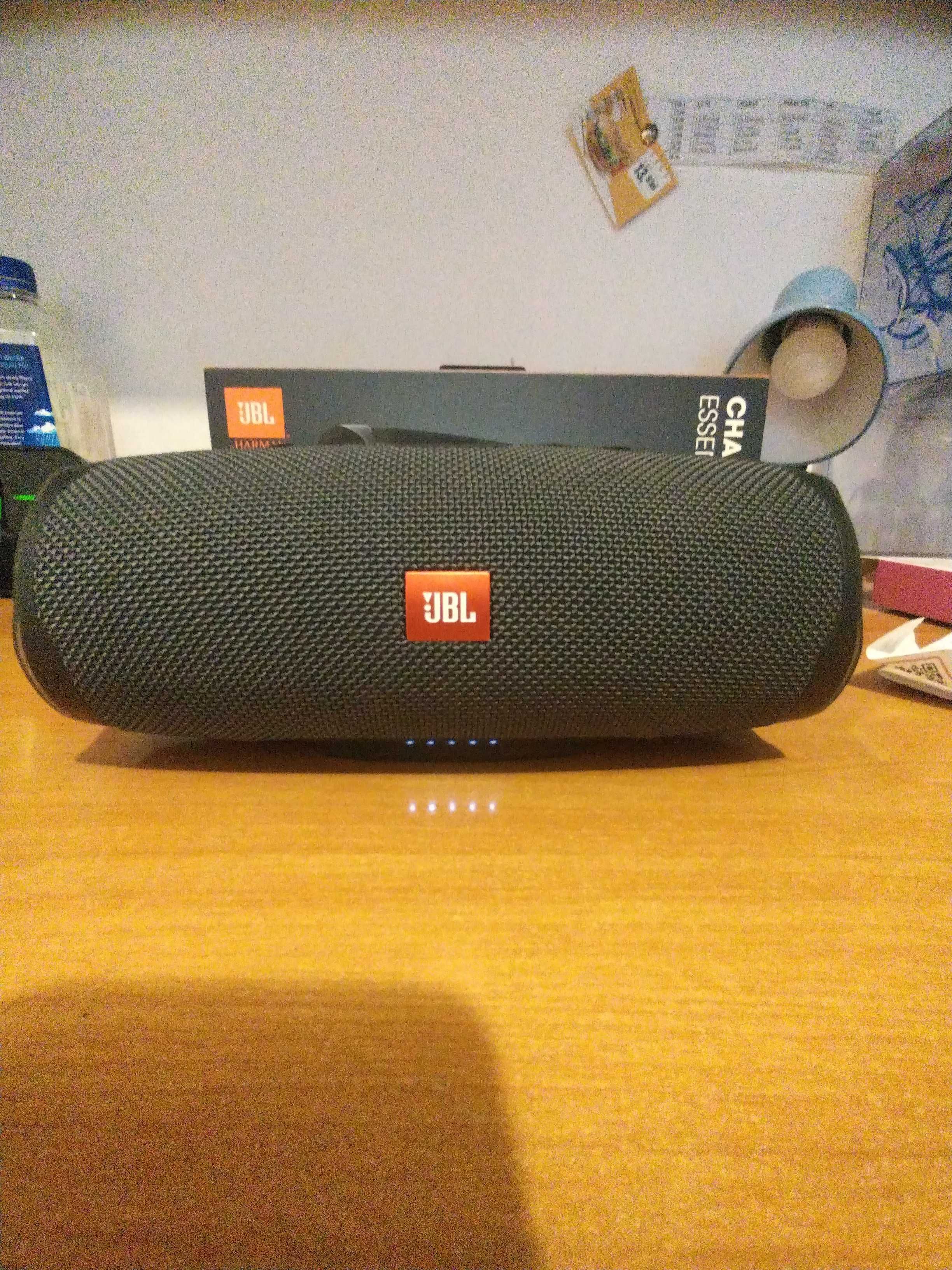 Boxa jbl charge essential 2