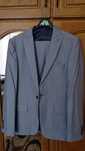 Costum gri Jakmar