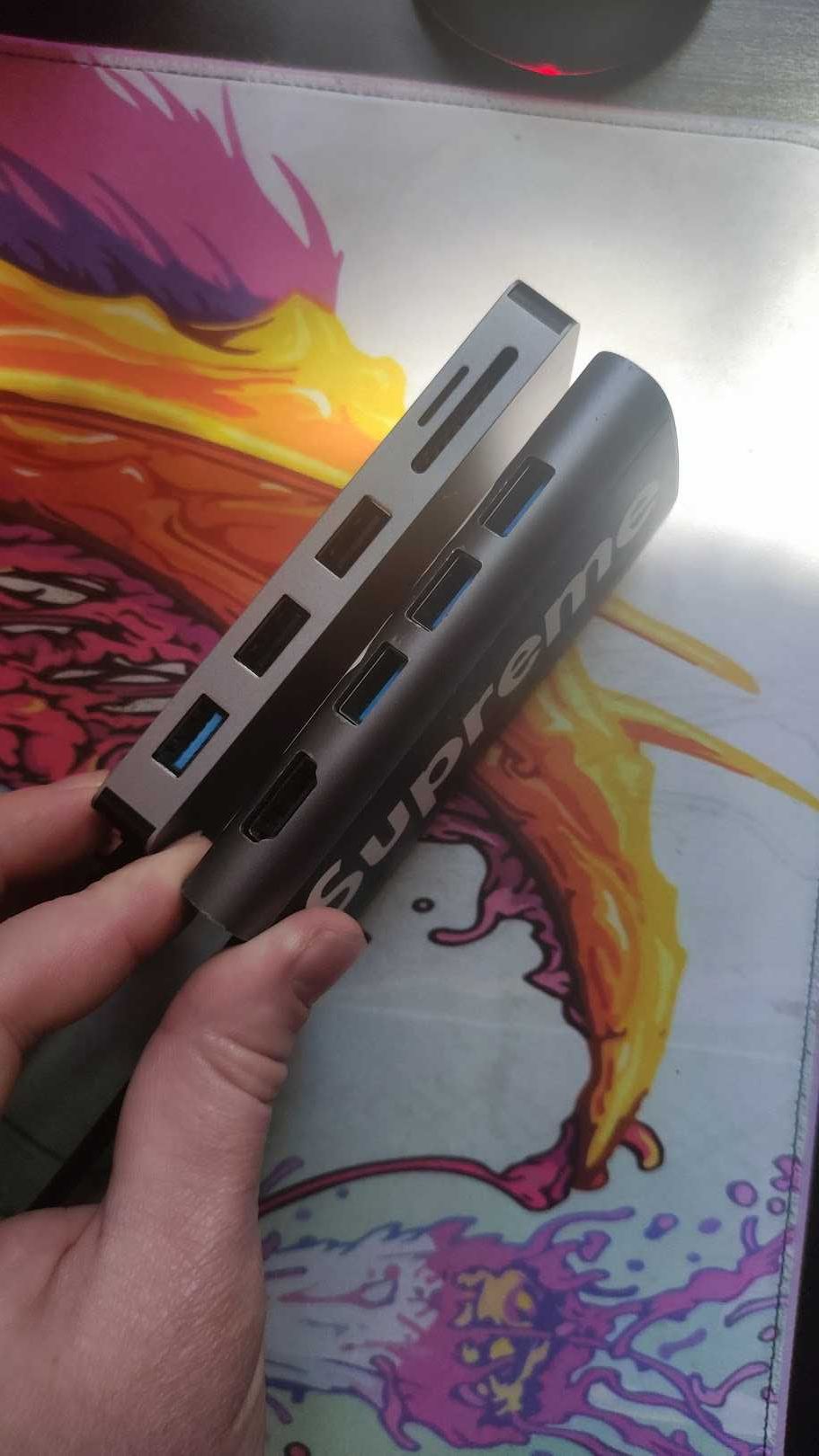 USB C докинт станции за лаптоп
