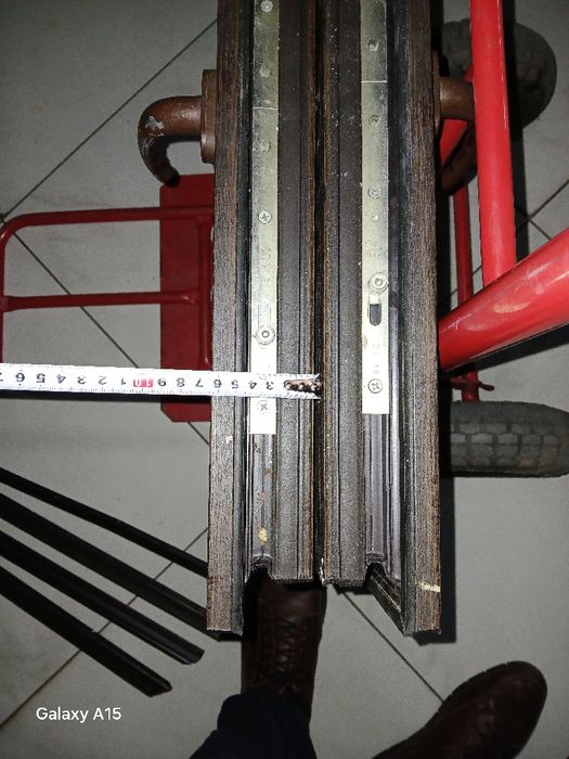 Стенка готовая с открыванием двух окон в верх. Размеры в высоту 260см