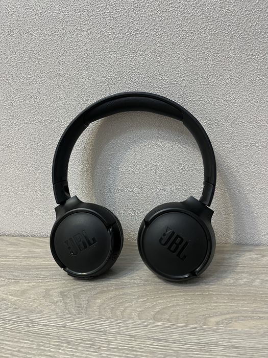 Наушники JBL Tune 520BT черный