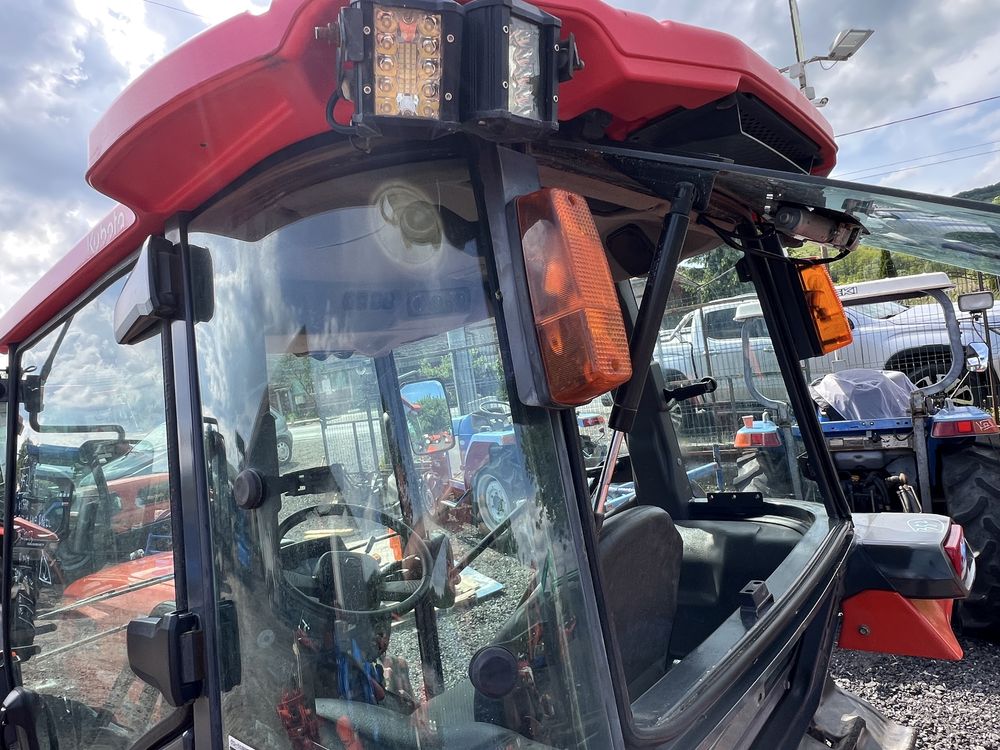 Tractoras tractor japonez kubota kl 330 cu sinile de cauciuc