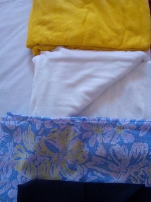 Продавам парчета платове