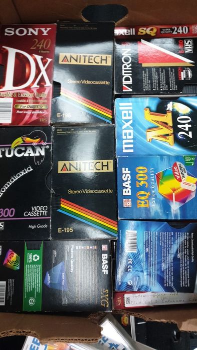 Vând 55 casete video VHS originale colectie filme acțiune,Triler,drama