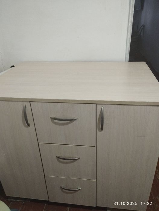 Продаю тумбочку ,недорого в хорошем состояние.