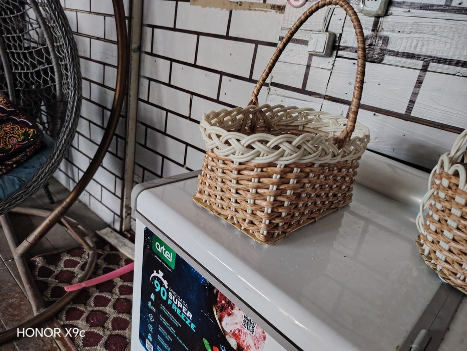 Корзина для цветов и подарков игрушки