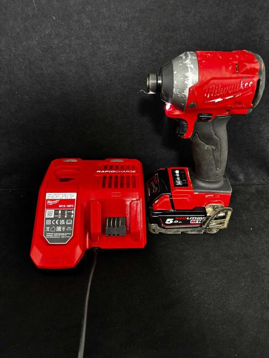 Autofiletanta cu impact Milwaukee M18 FID2 + Incarcator