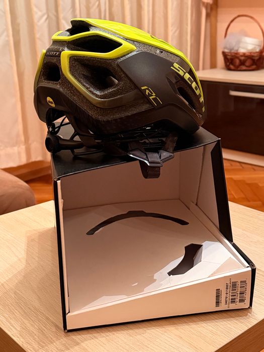 Каска Scott RC Centric MIPS и карбоново колче