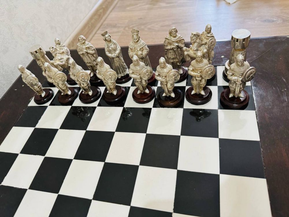 Продаётся Шахматы