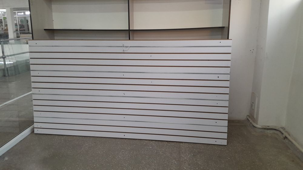 Продаю полку офисную