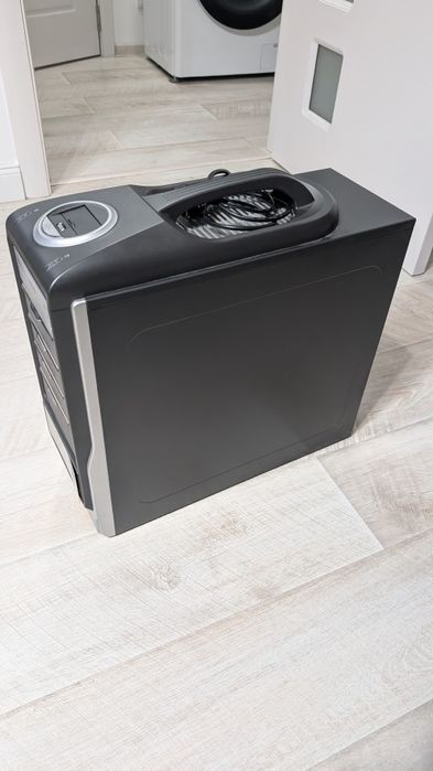 Vand Unitate PC ASUS Retro functionala