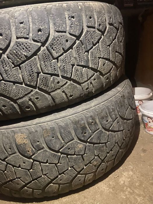 Зимний шины 205/55/16 с титаном