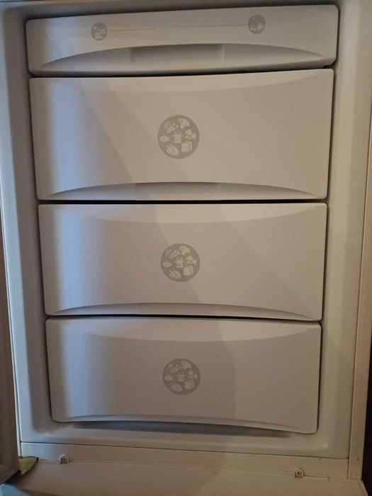 Комбиниран хладилник LG