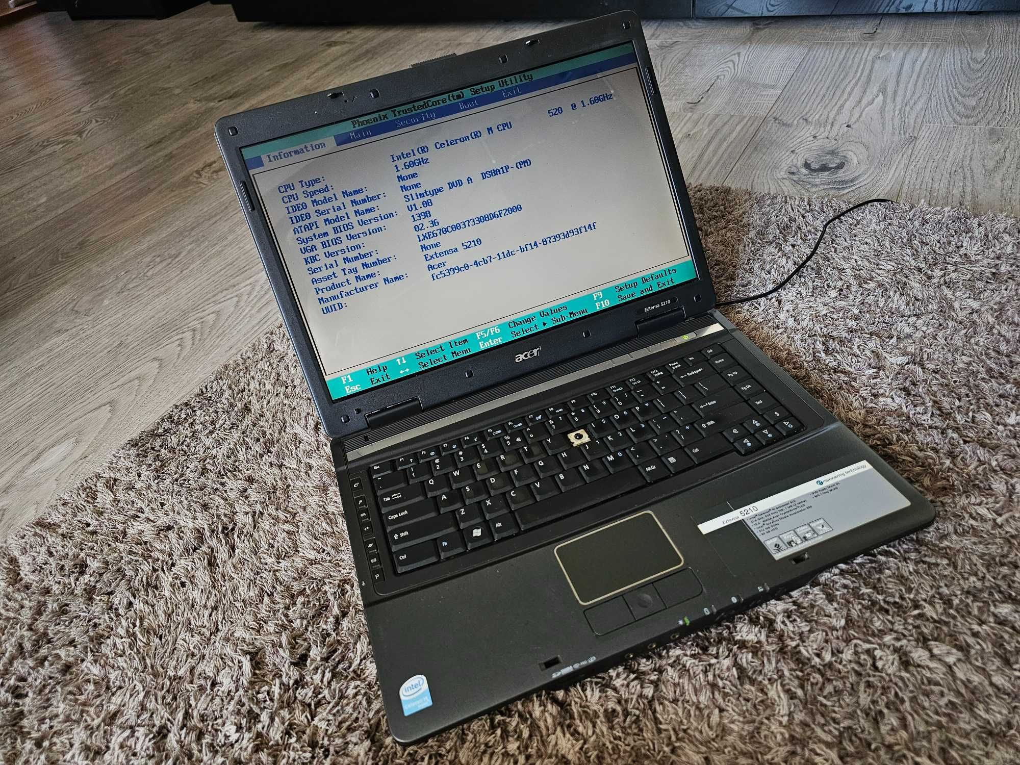 Laptop vechi Acer Extensa 5210