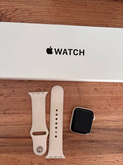 целые часы AppleWatch