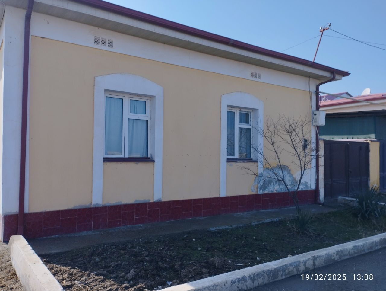 Kottej sotiladi barcha qulayliklarga ega
