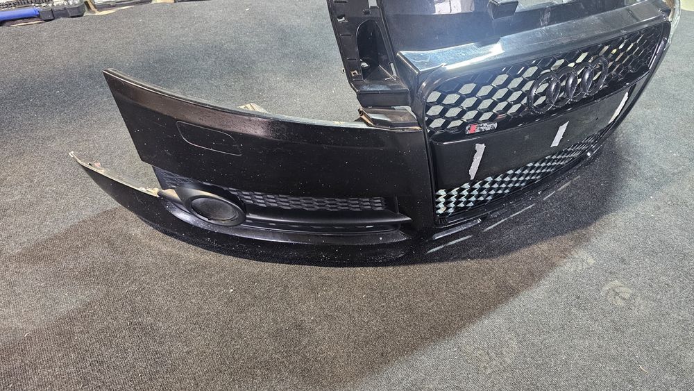 Bara fata Audi TT 8J