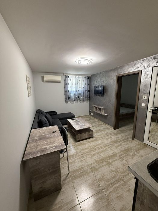 Дава се под наем Двустаен апартамент в Пловдив, Център - 40 кв.м за 306 € - Снимка #1