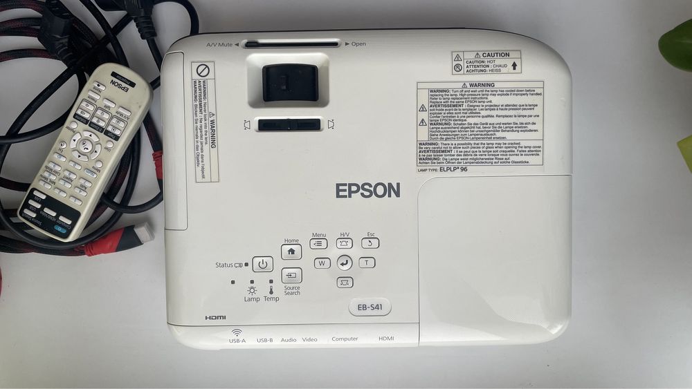 Продам проектор EPSON EB-S41