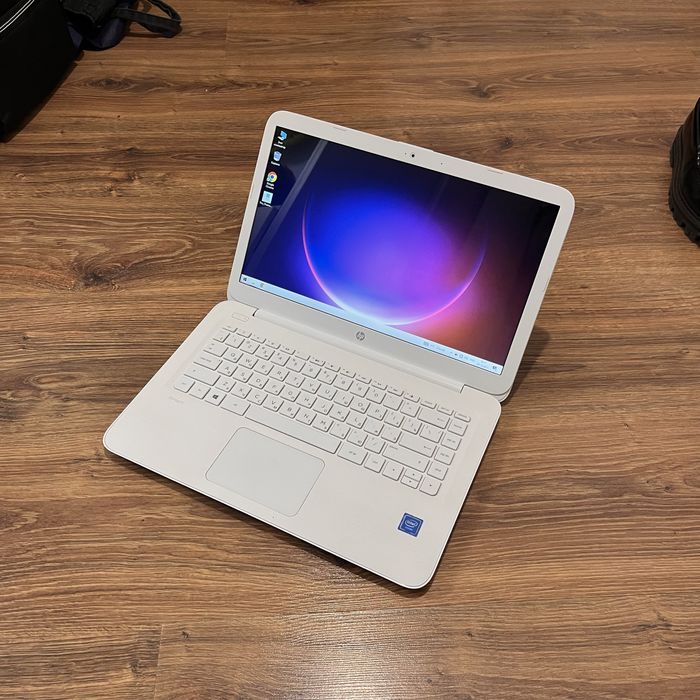 Ноутбук HP Stream 14 UltraBook ноутбук для просмотра фильмов