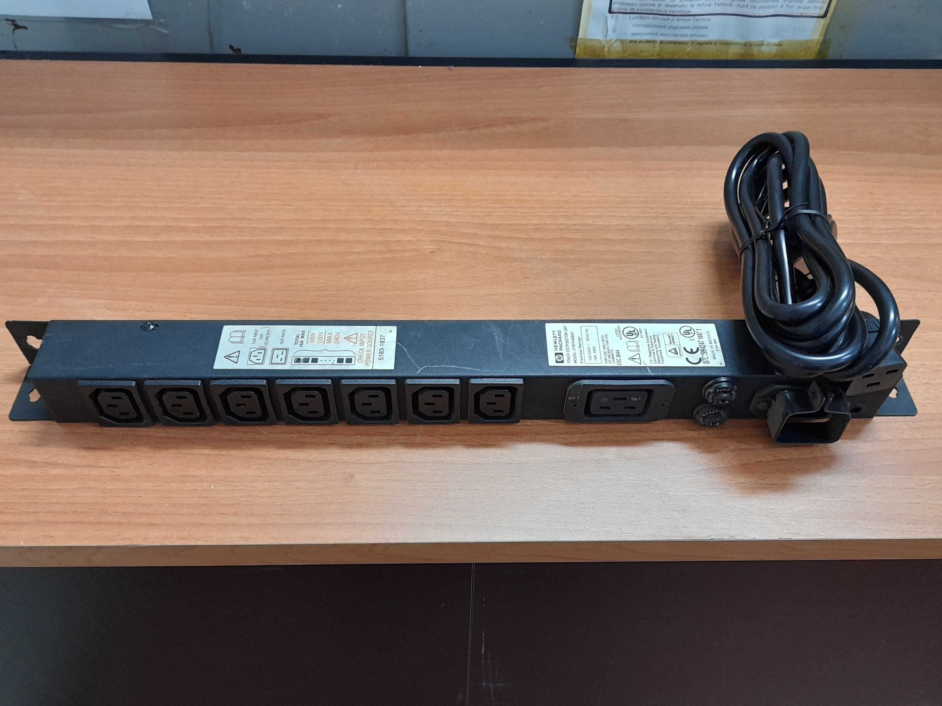 PDU Rack HP , 7 x C13 Out, 1 x C19 out