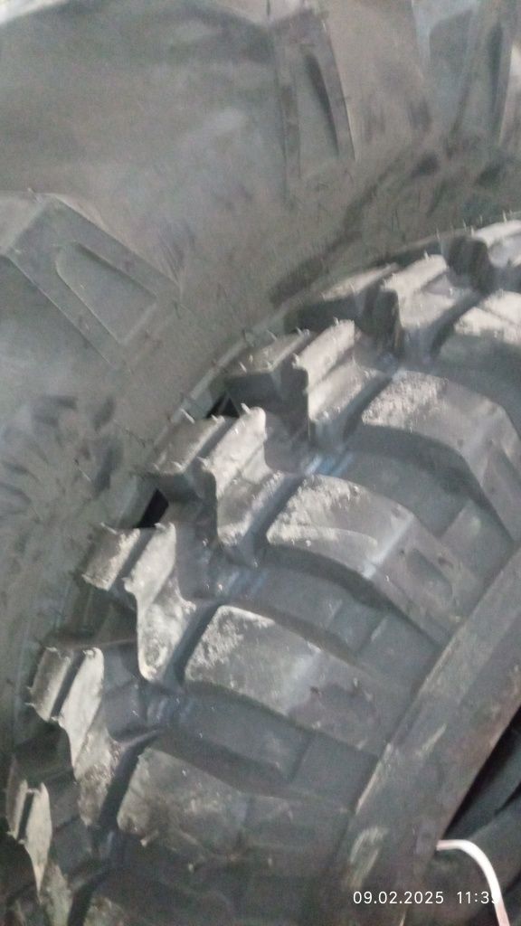 Трактор балон размер 9.00-16 с камерой Индия