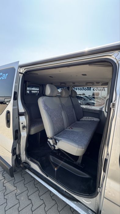 Inchiriez microbuz/ Inchiriez minivan 8+1
