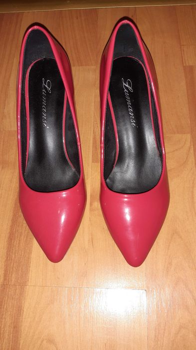 Pantofi marimea 37