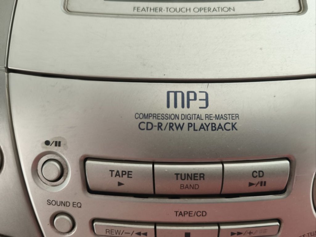 Магнитола CD-R/RW PlayBack